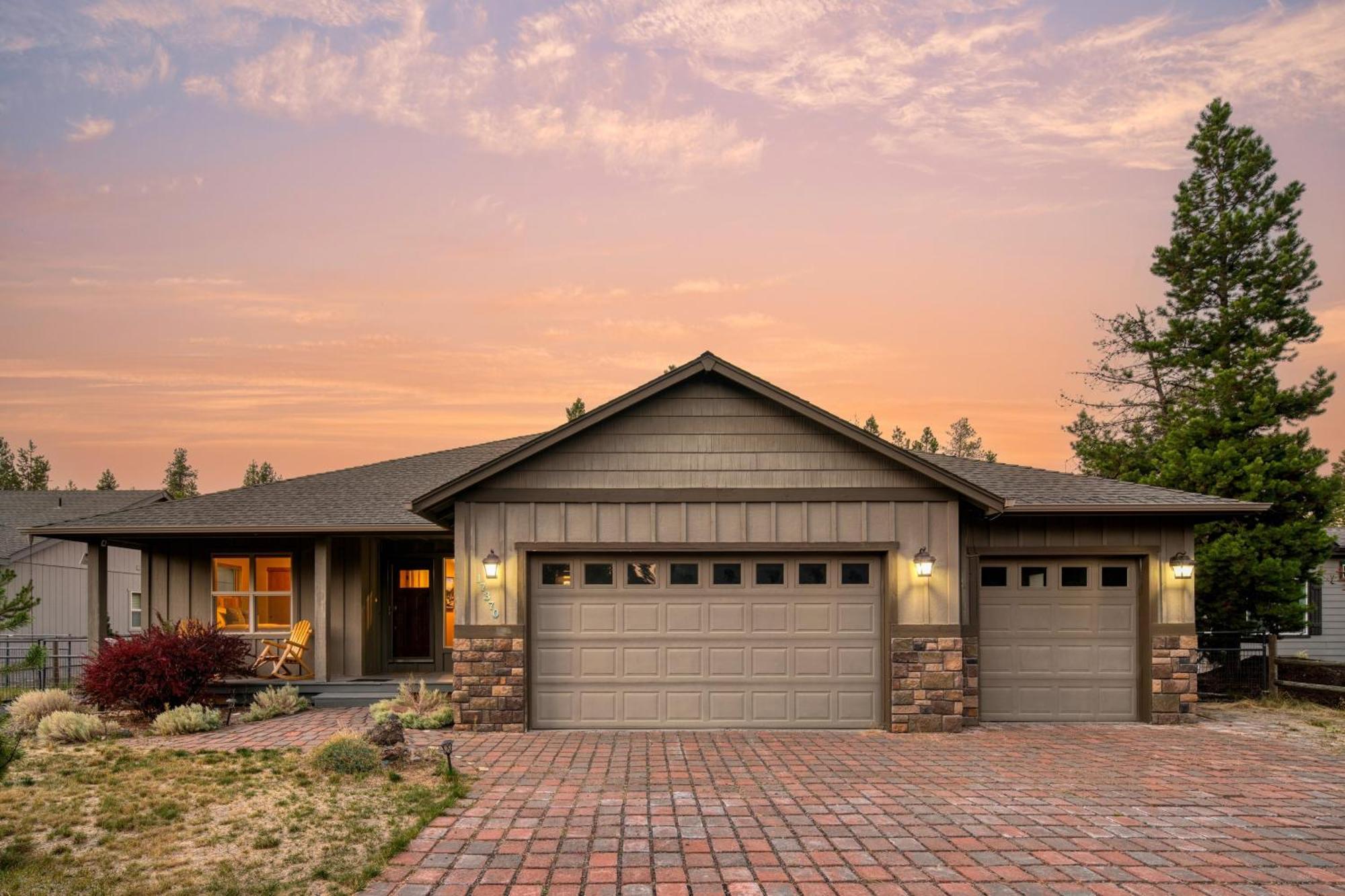 Black Bear Cabin By Avantstay Modern Bend Escape Exterior photo