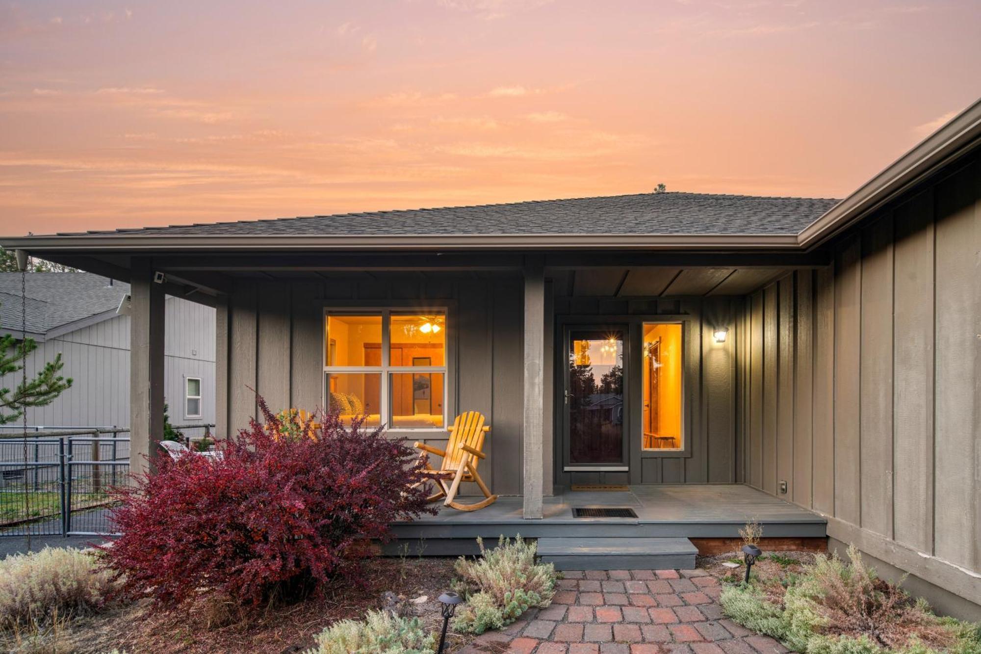 Black Bear Cabin By Avantstay Modern Bend Escape Exterior photo