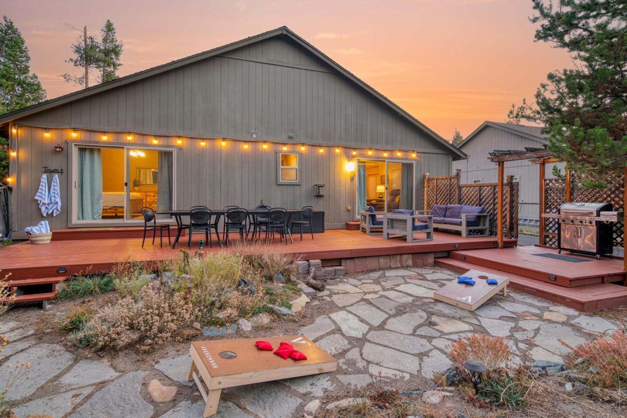 Black Bear Cabin By Avantstay Modern Bend Escape Exterior photo